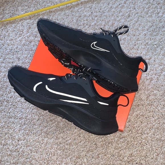 Nike pegasus 37 shield 8.5 blackout winter reflective logos running sneakers - Picture 4 of 16